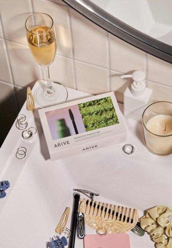 Набор для макияжа глаз Arive Makeup