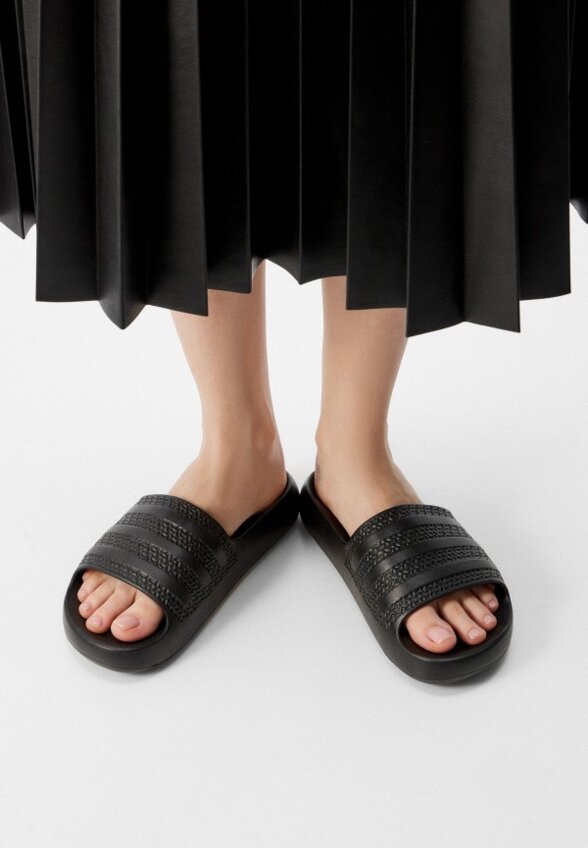 Сланцы adidas Originals