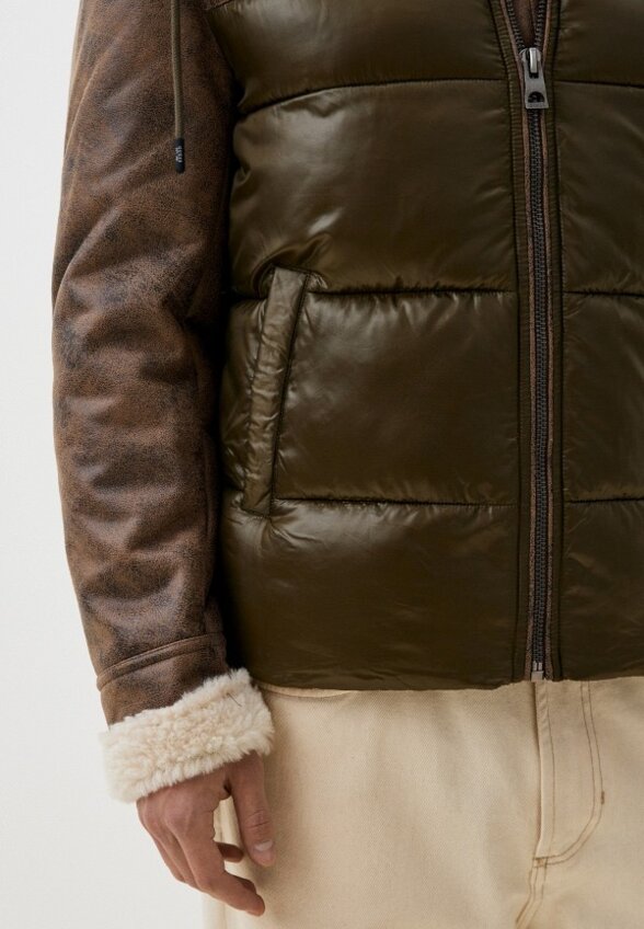 Пуховик Guess