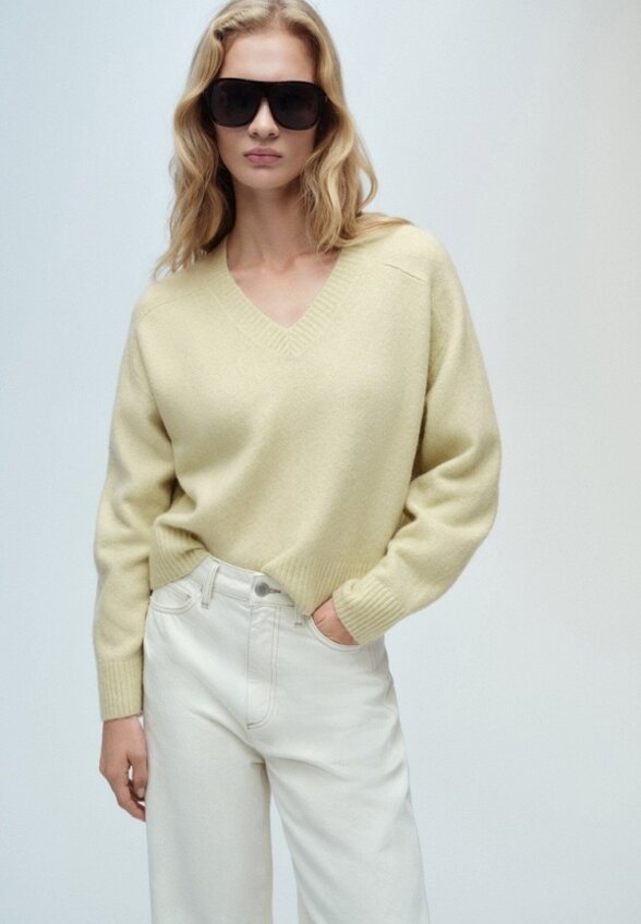 Пуловер Mango
