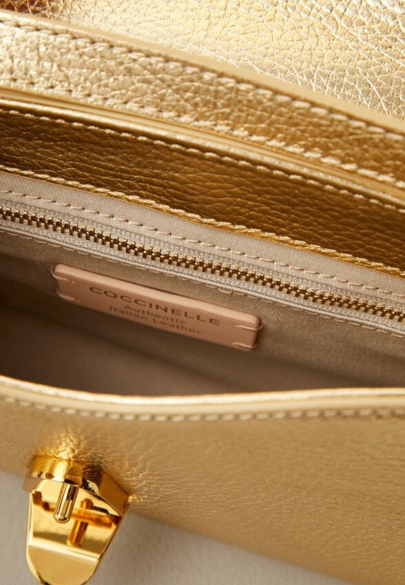 Сумка Coccinelle