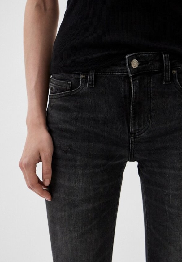 Джинсы Armani Exchange