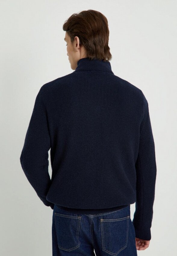 Джемпер Finn Flare