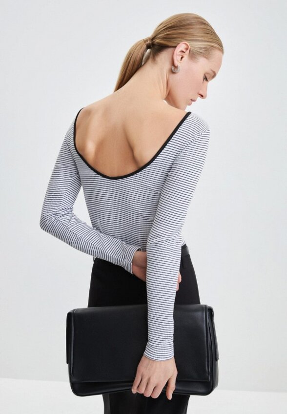 Джемпер Zarina