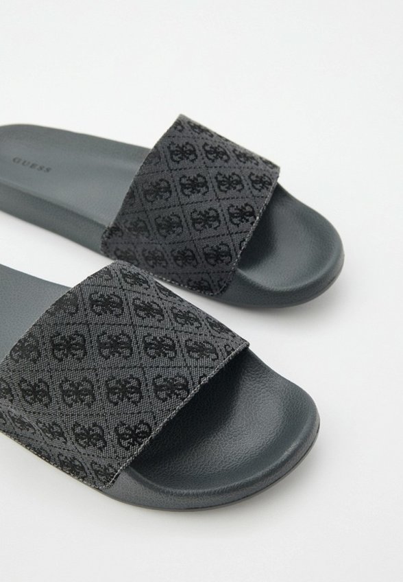 Сланцы Guess