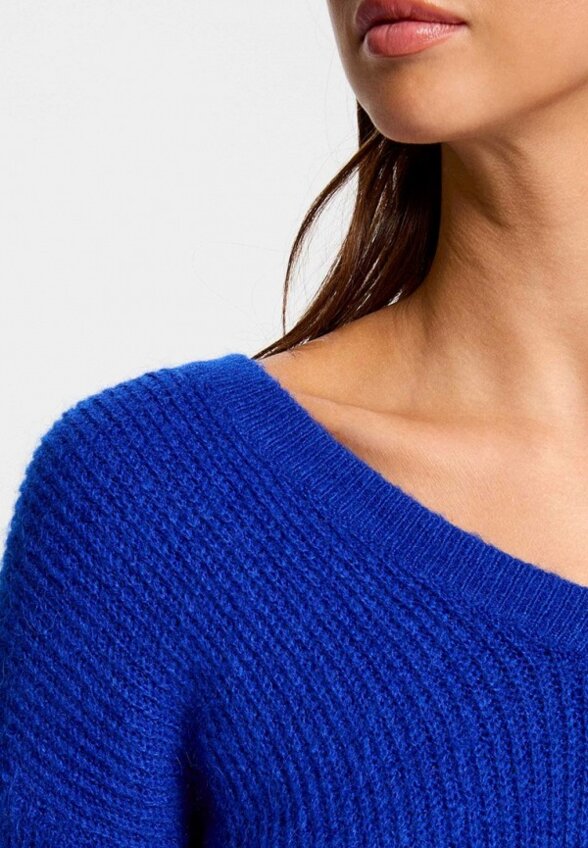 Пуловер Morgan