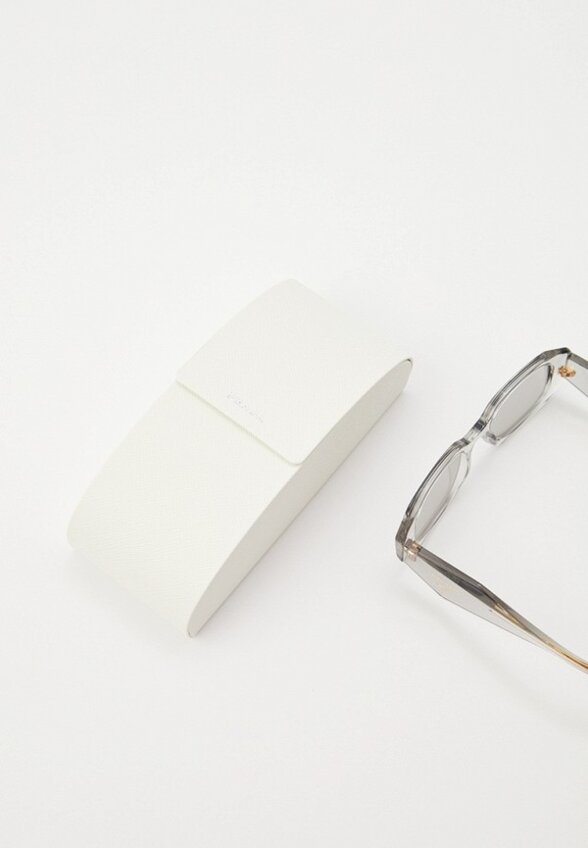 Очки солнцезащитные Prada