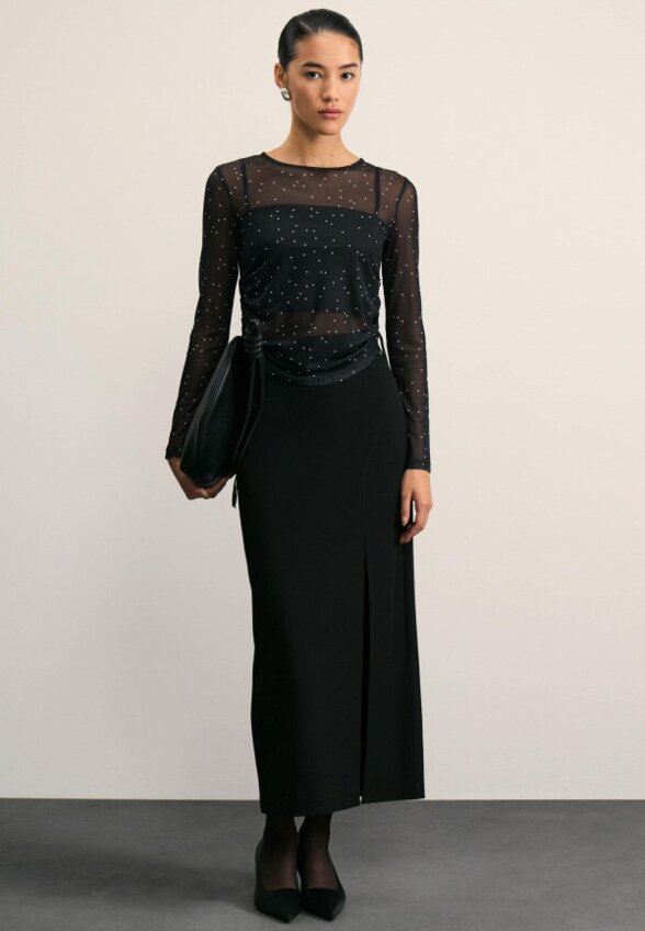 Лонгслив Zarina