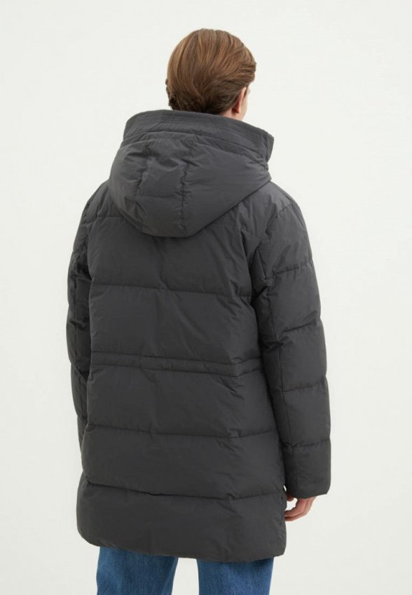 Пуховик Finn Flare