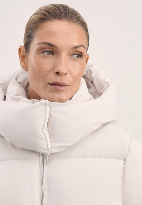 Пуховик Zarina