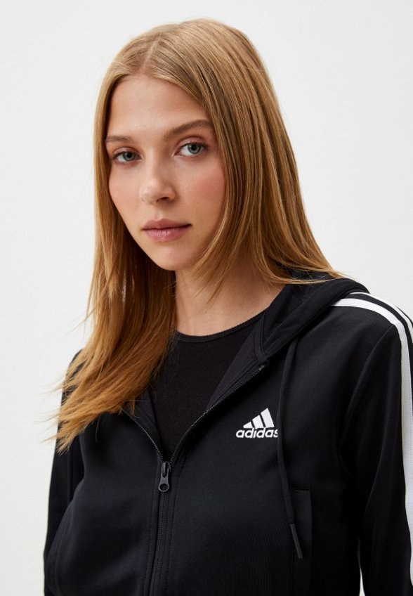 Костюм спортивный adidas