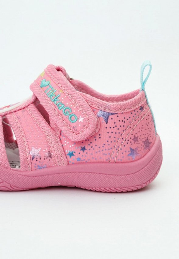 Сандалии Tikkago