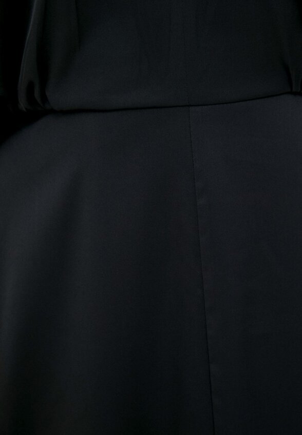 Платье Vestiri