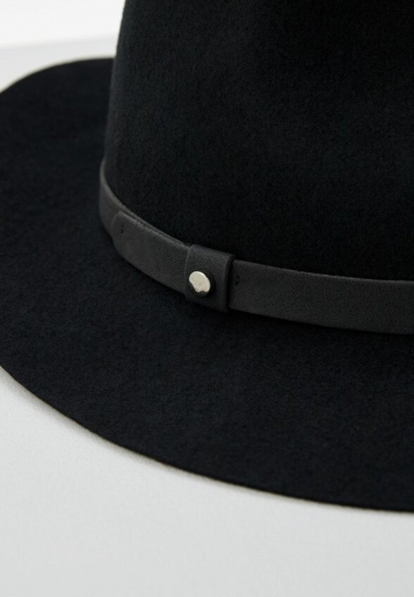 Шляпа Emporio Armani