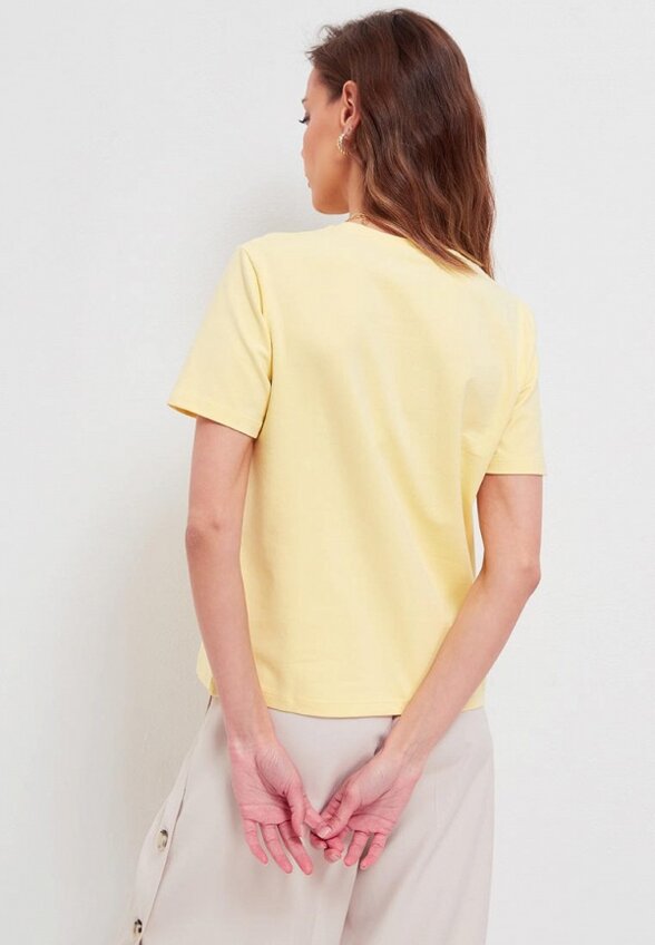 Футболка To Molly from James