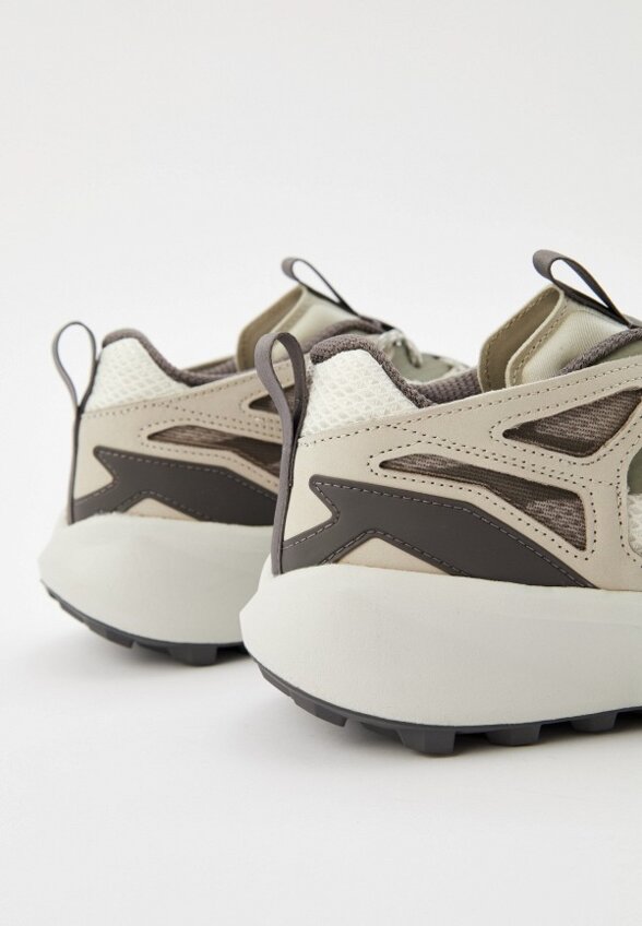 Кроссовки adidas