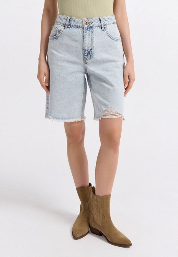 Шорты джинсовые Love Republic