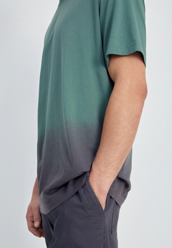 Футболка Finn Flare