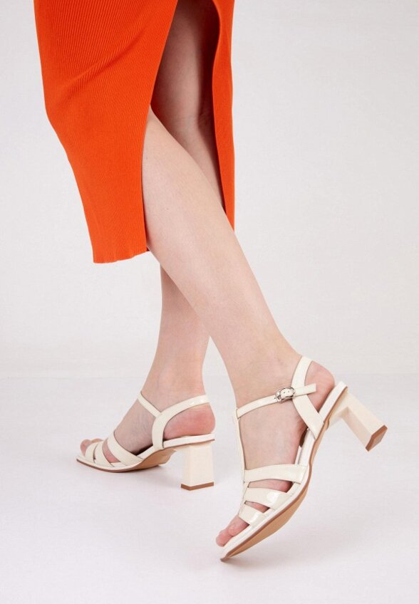 Босоножки Berkonty