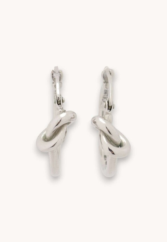 Celine Knot