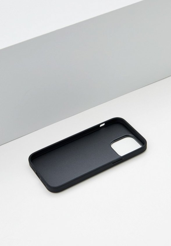 Чехол для iPhone Karl Lagerfeld