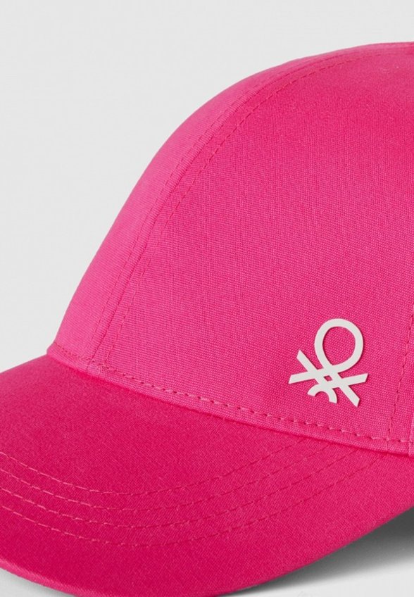 Бейсболка United Colors of Benetton