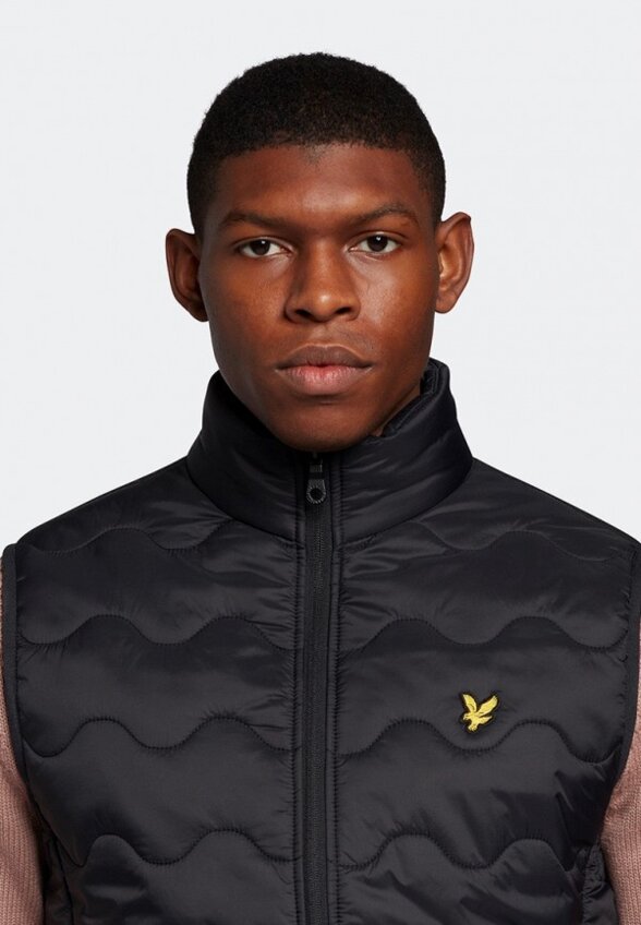 Жилет стеганый Lyle & Scott