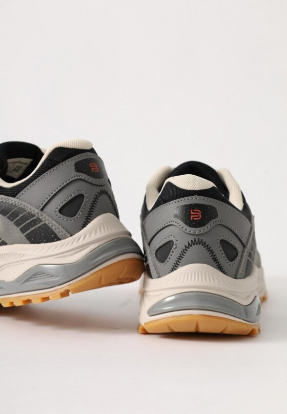 Кроссовки Baasploa