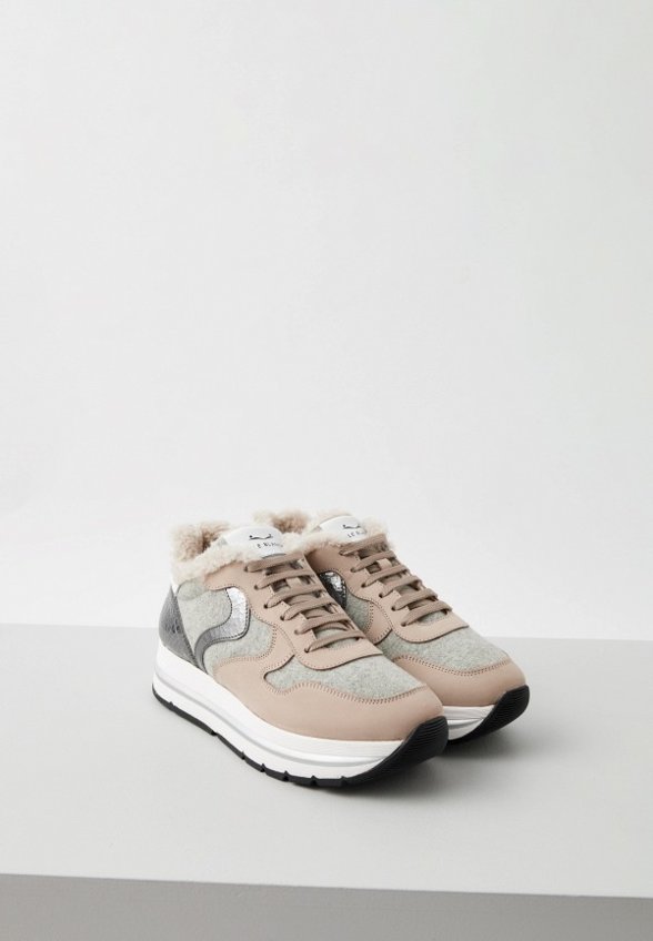 Кроссовки Voile Blanche