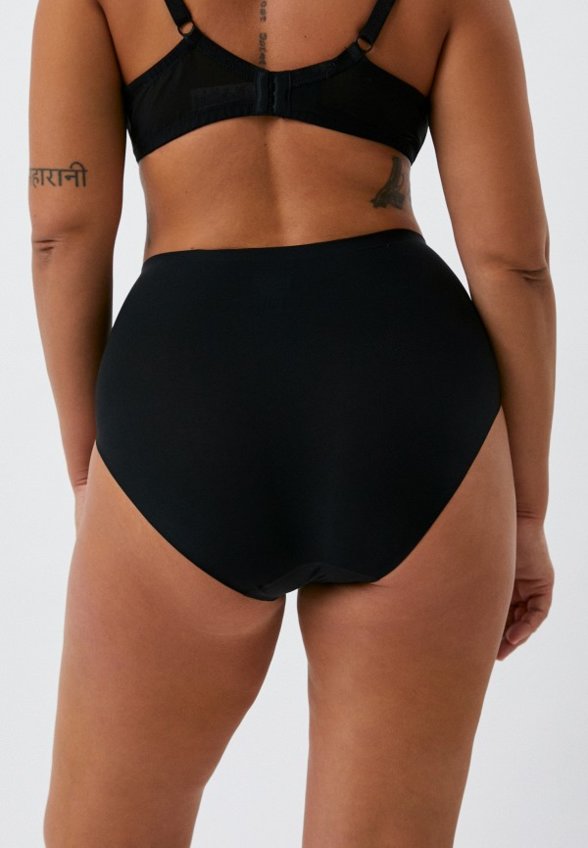 Трусы Chantelle