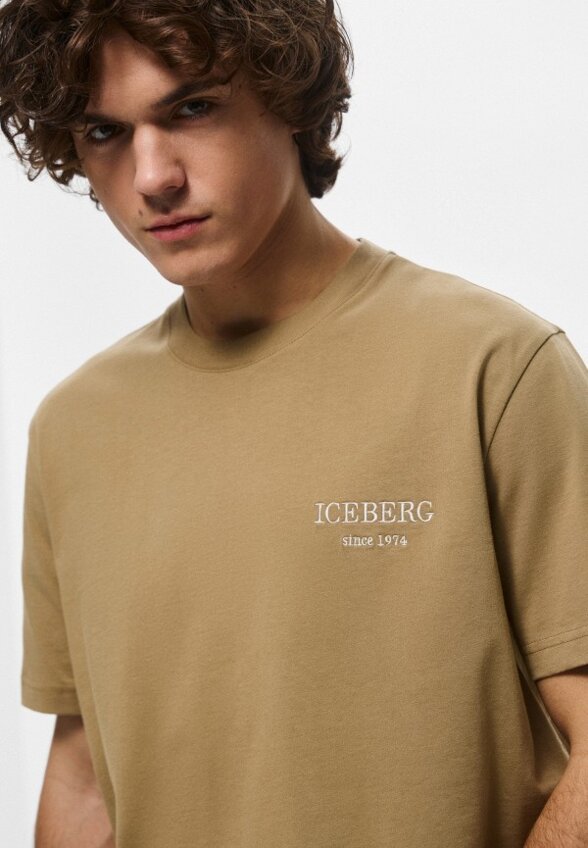 Футболка Iceberg