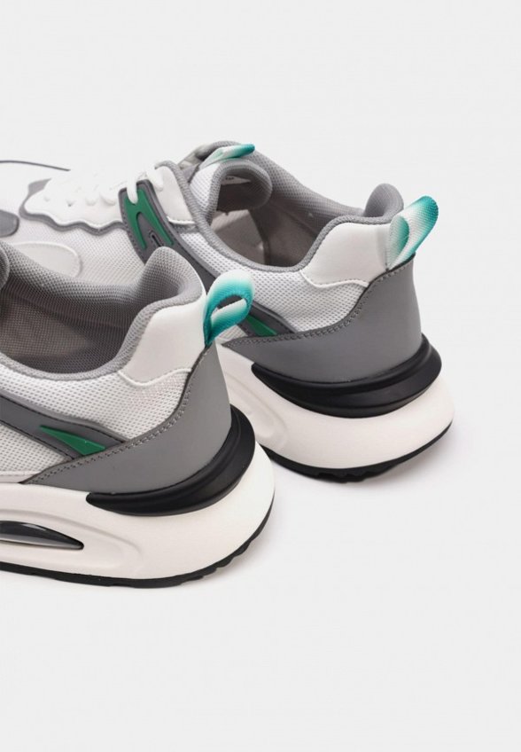 Кроссовки Bruno Renzoni