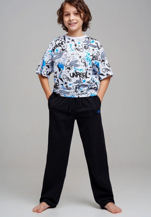 Футболка и брюки PlayToday