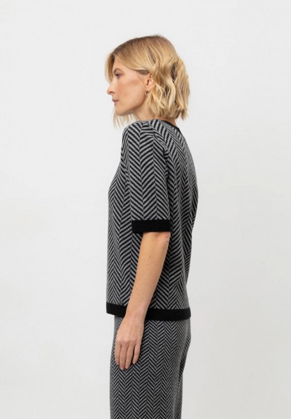 Джемпер Very Neat