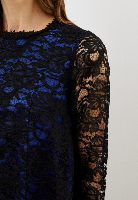 Платье MadaM T