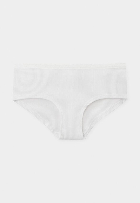 Бюстгальтер и трусы Sela