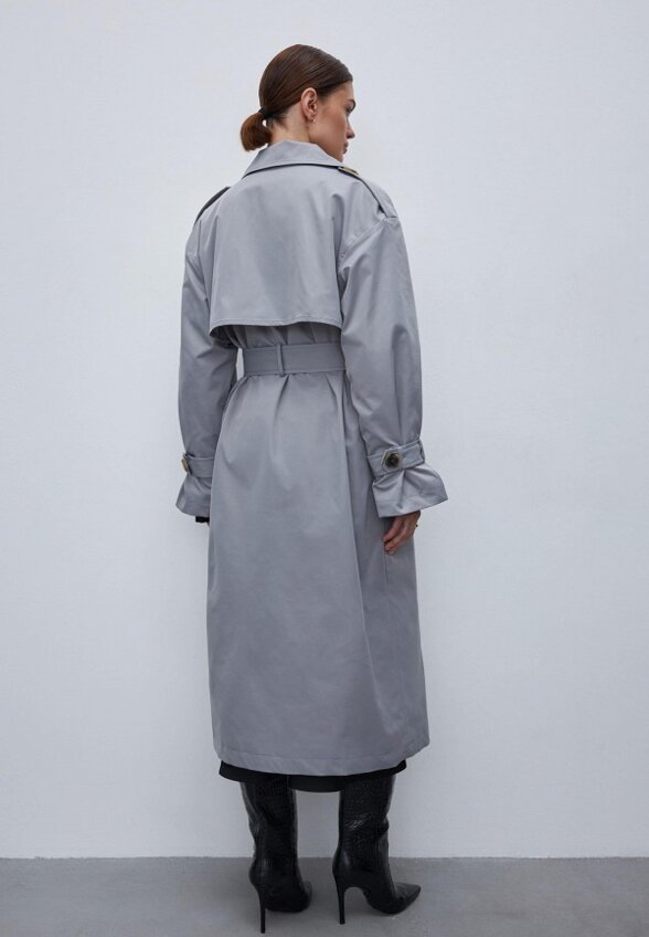 Плащ Charmstore
