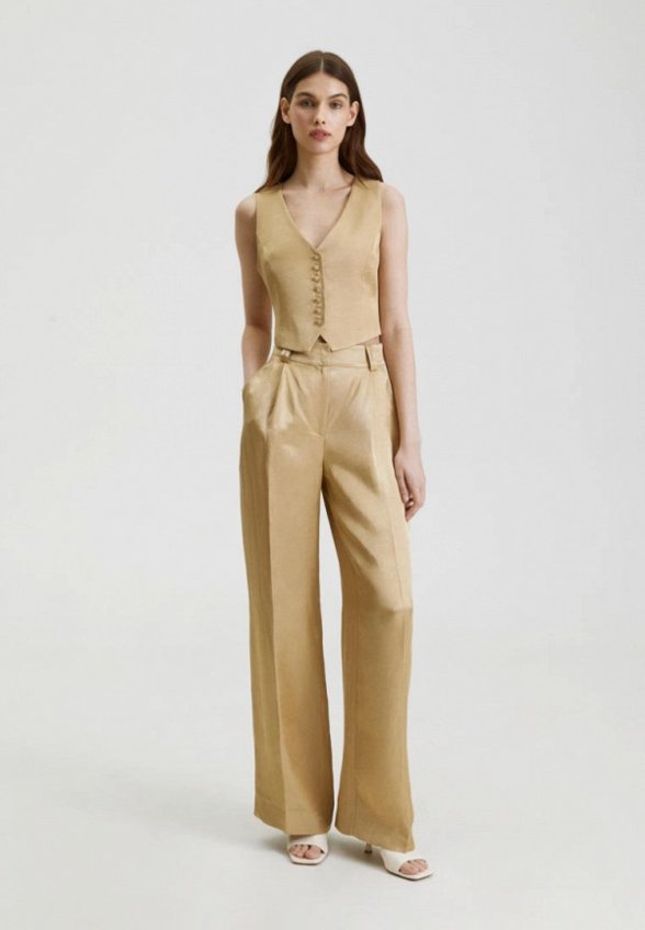 Жилет All We Need