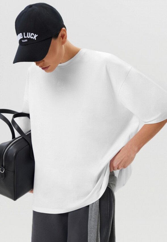 Футболка Neverlate