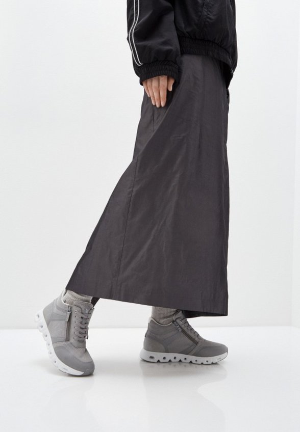 Кроссовки Caprice