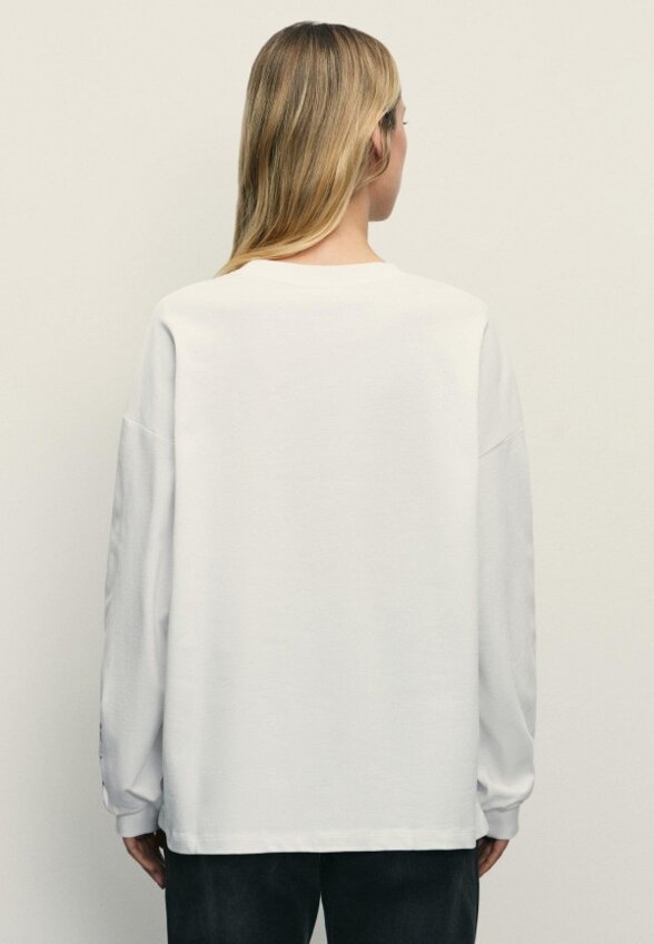 Свитшот Zarina