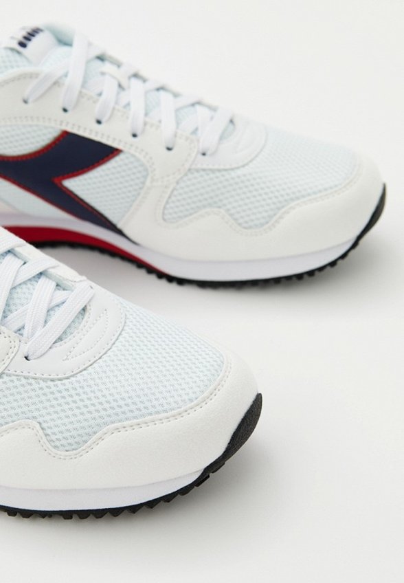Кроссовки Diadora
