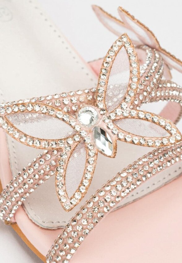 Босоножки Tikkago