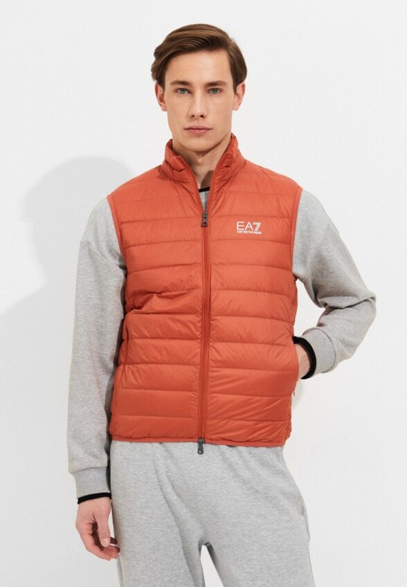 Жилет утепленный EA7