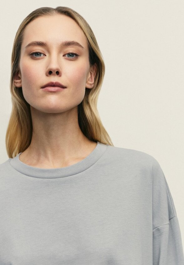 Свитшот Zarina