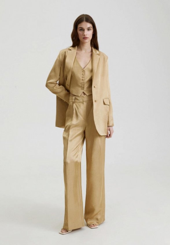 Жилет All We Need