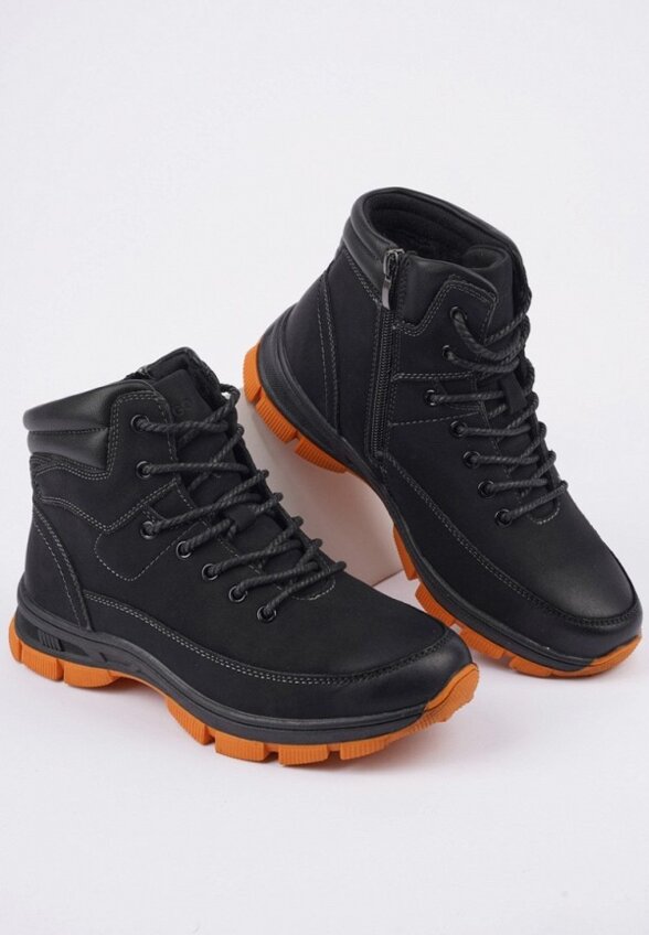 Ботинки Tikkago