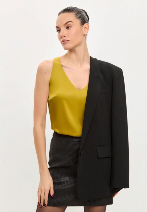 Топ Gabriel and Ester London