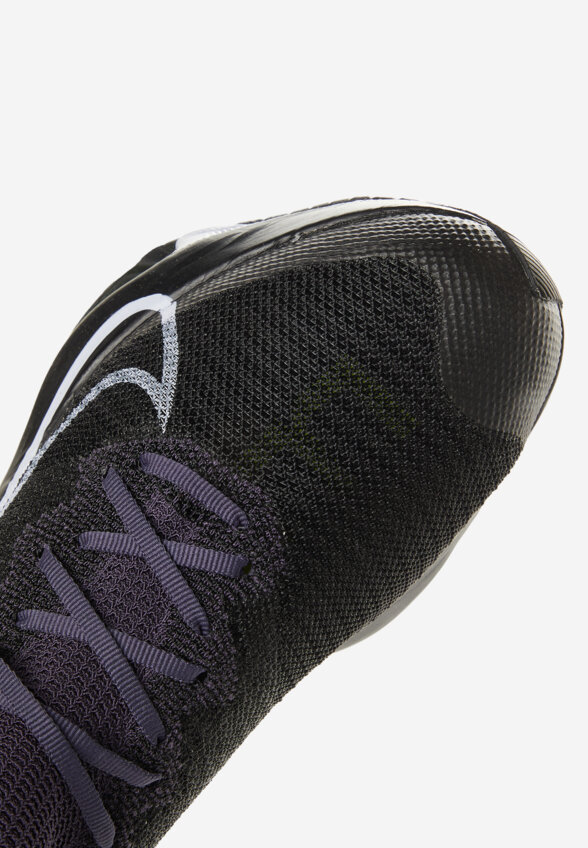 Кроссовки женские Nike Air Zoom Tempo Next% Fk, Черный