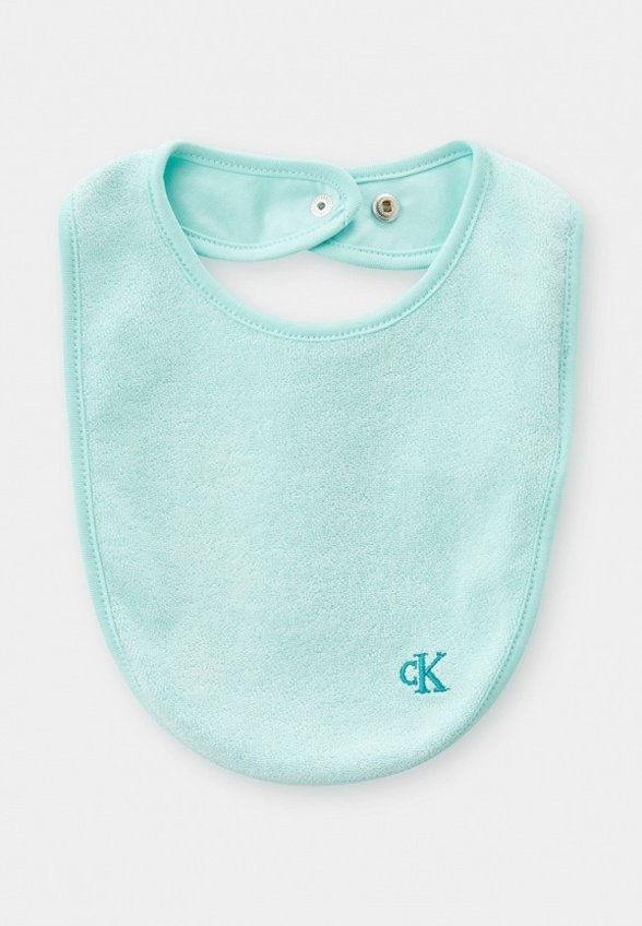 Футболка и шорты Calvin Klein Jeans